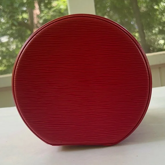 Louis Vuitton Cannes Handbag - Picture 8 of 13